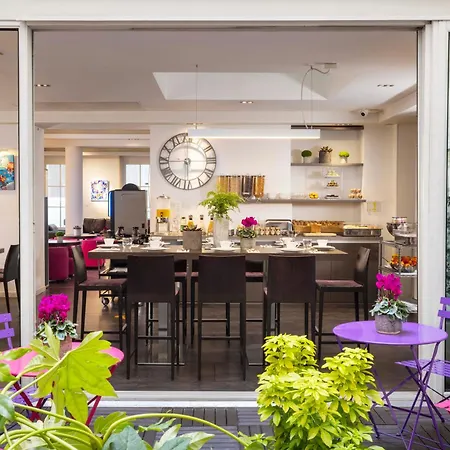 Отель Le Marceau Bastille