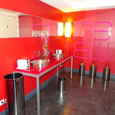 Отель Le Marceau Bastille 4*