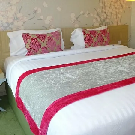 Отель Le Marceau Bastille 4*