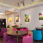 Hotel Le Marceau Bastille