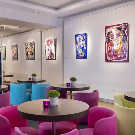 Hotell Le Marceau Bastille 4*