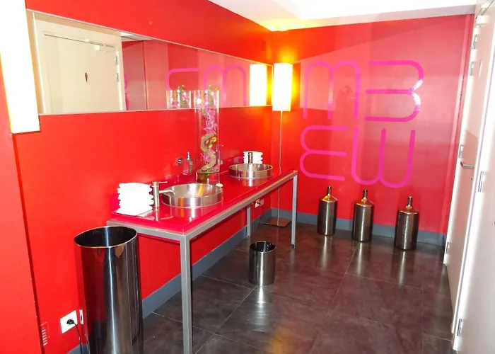 Отель Le Marceau Bastille 4*