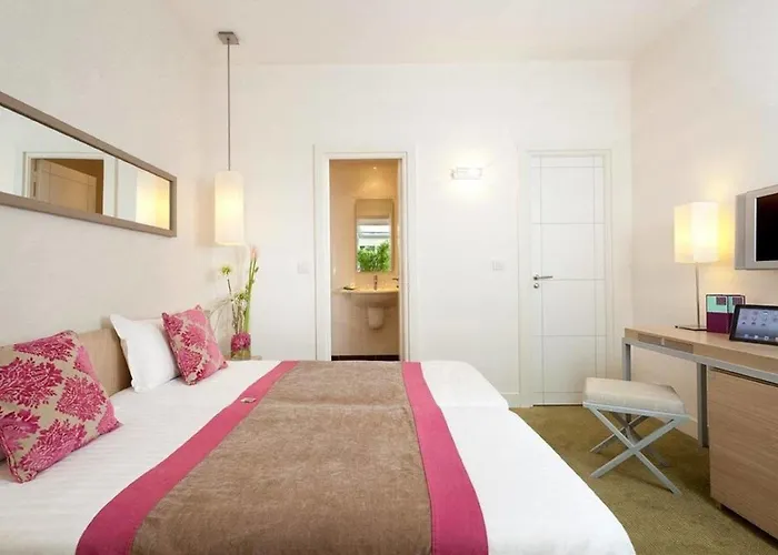 Hotel Le Marceau Bastille 4*